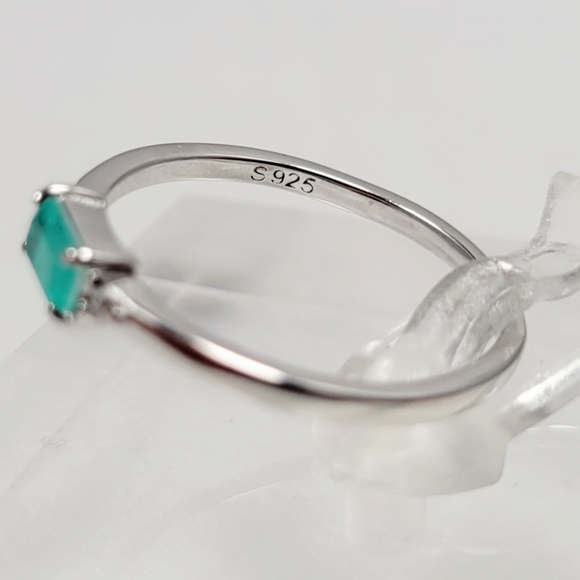 Sterling Silver Paraíba Tourmaline Ring - Picture 10 of 13